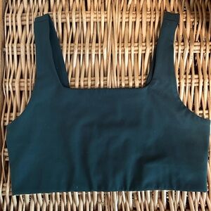 Girlfriend square neck bra